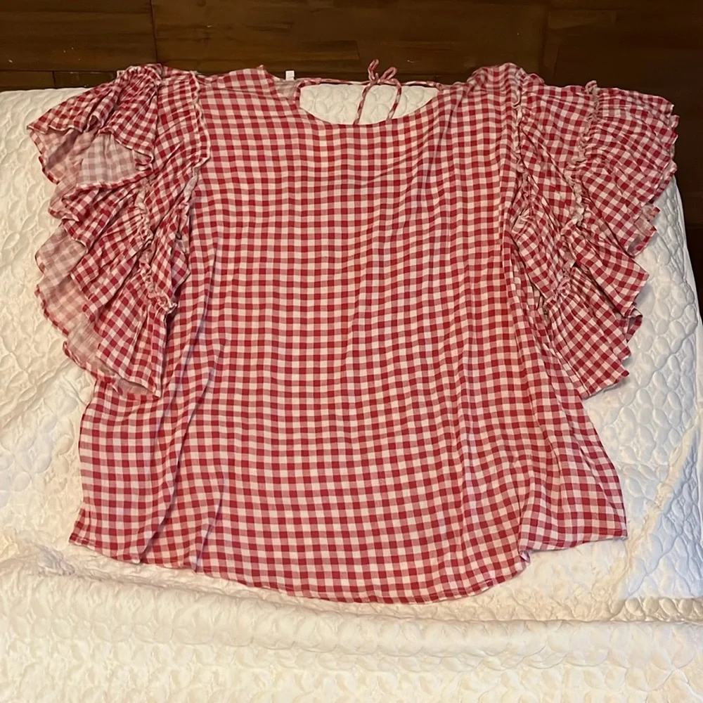 Plus size top - Picture 1 of 1